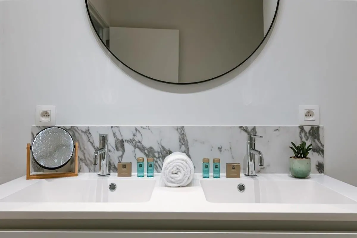 Huswell - Modern Apartment Located At Historical Main Square Antwerpen