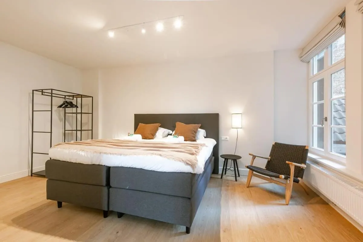 Huswell - Modern Apartment Located At Historical Main Square Antwerpen